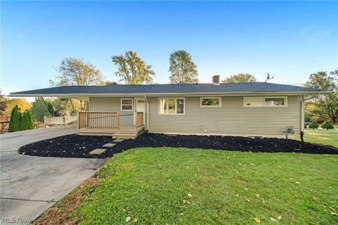 Homes For Sale - 1575 Hilbish Avenue<br/> Akron, OH 44312
