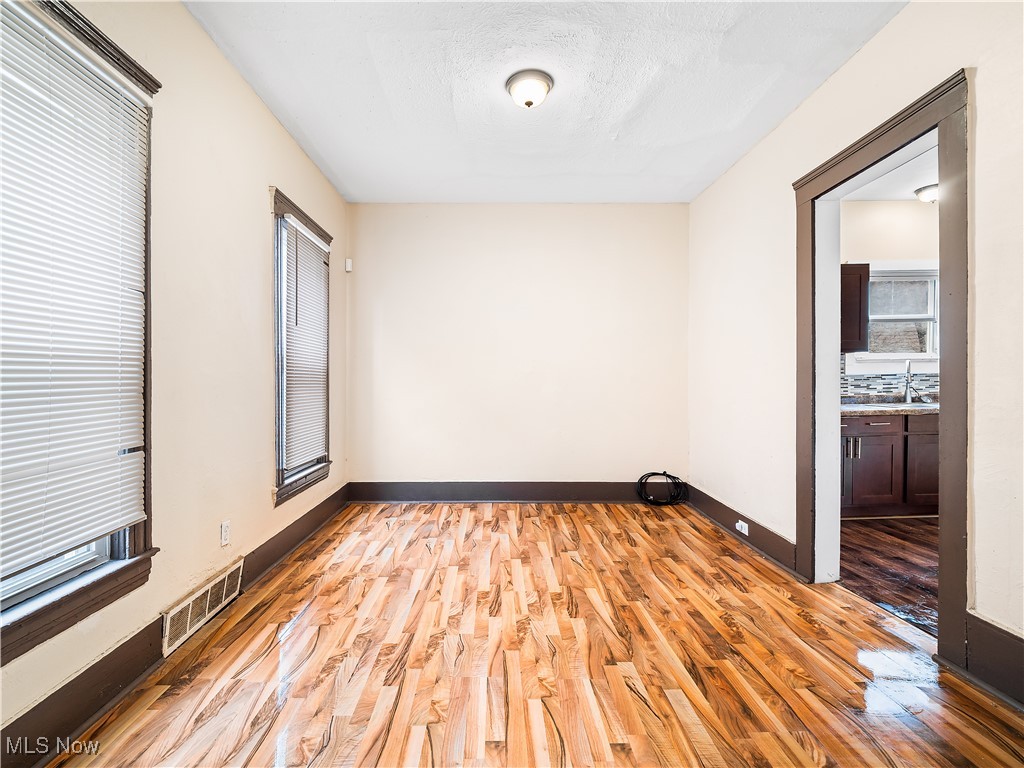 2295 E 86th Street, Cleveland, Ohio image 16