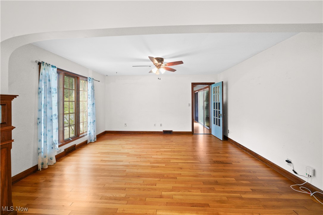 4088 Manchester Road, Akron, Ohio image 16
