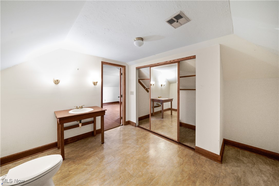 4088 Manchester Road, Akron, Ohio image 29