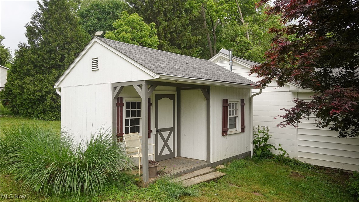 4088 Manchester Road, Akron, Ohio image 40