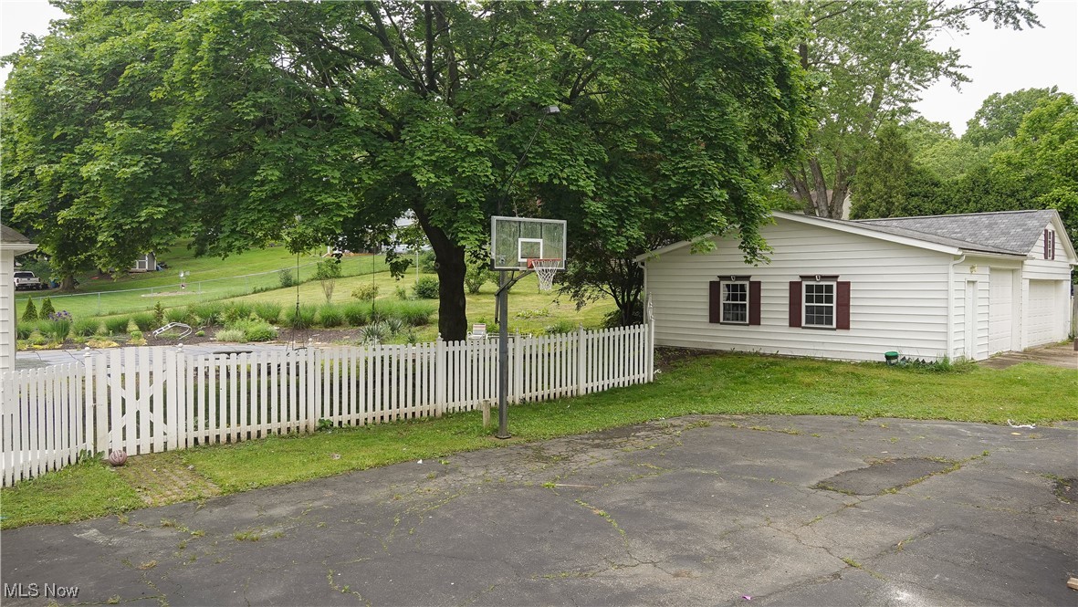 4088 Manchester Road, Akron, Ohio image 36