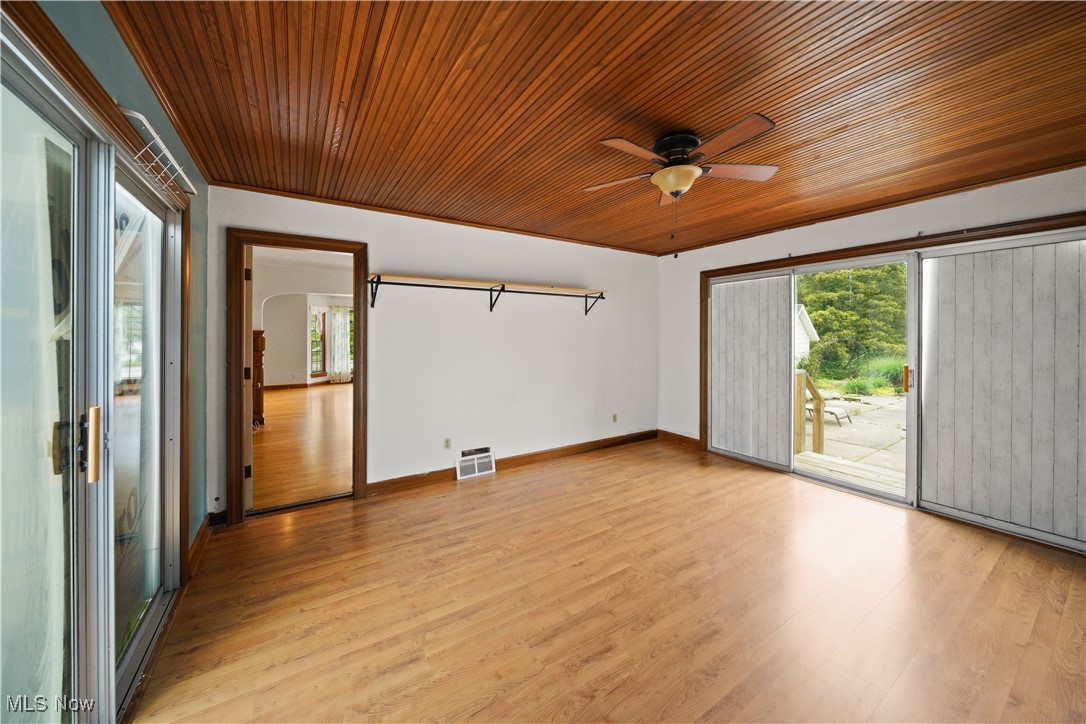 4088 Manchester Road, Akron, Ohio image 20