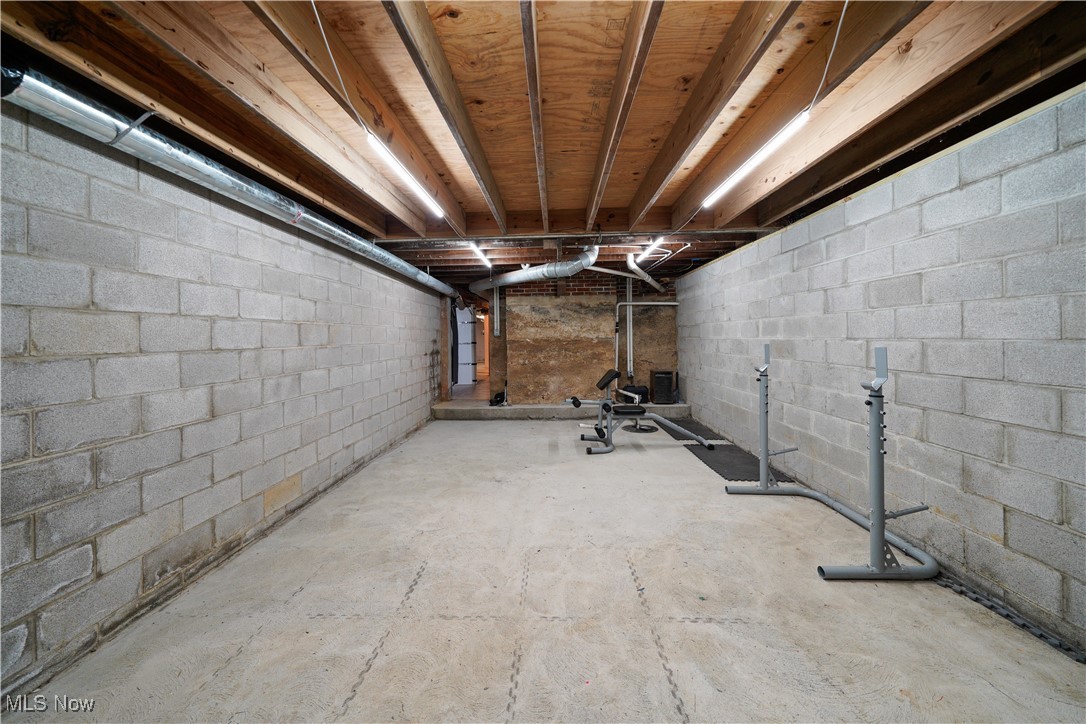 4088 Manchester Road, Akron, Ohio image 35