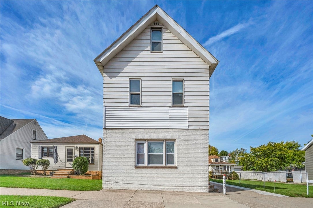 4444 W 51st Street