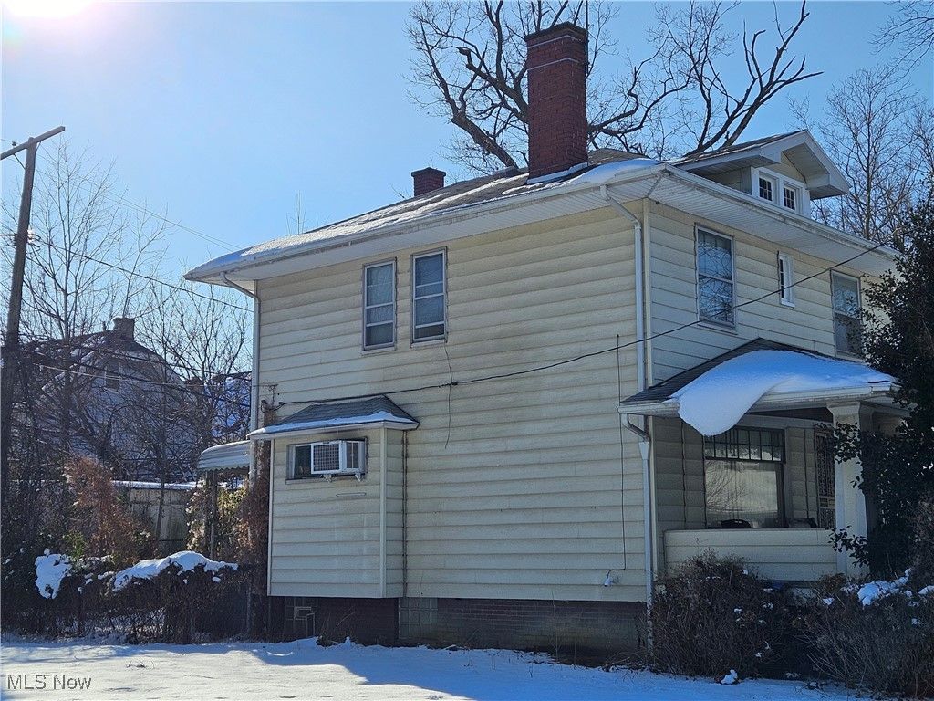 Photo of 12414 Forest Grove Avenue, Cleveland, OH 44108 (MLS # 5184638)