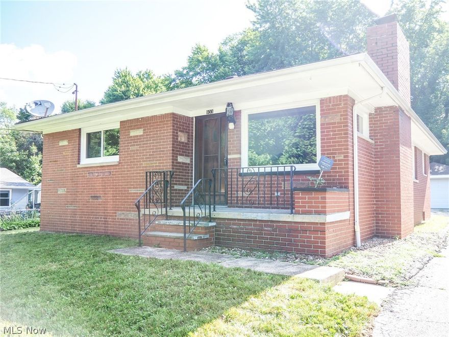 COMPLETELY RENOVATED AND READY FOR YOU TO MOVE IN. All brick Ranch. 3 bedrooms, 2 bathrooms. Screened in porch off the kitchen for enjoying your morning coffee or summer nights. Beautiful curb appeal with an oversized lot for outdoor enjoyment. 2 car detached garage. New Kitchen, New Bathroom, New flooring, New windows, New Stainless Steel appliances. 
This 1 level maintenance free home is ready for its new owner.