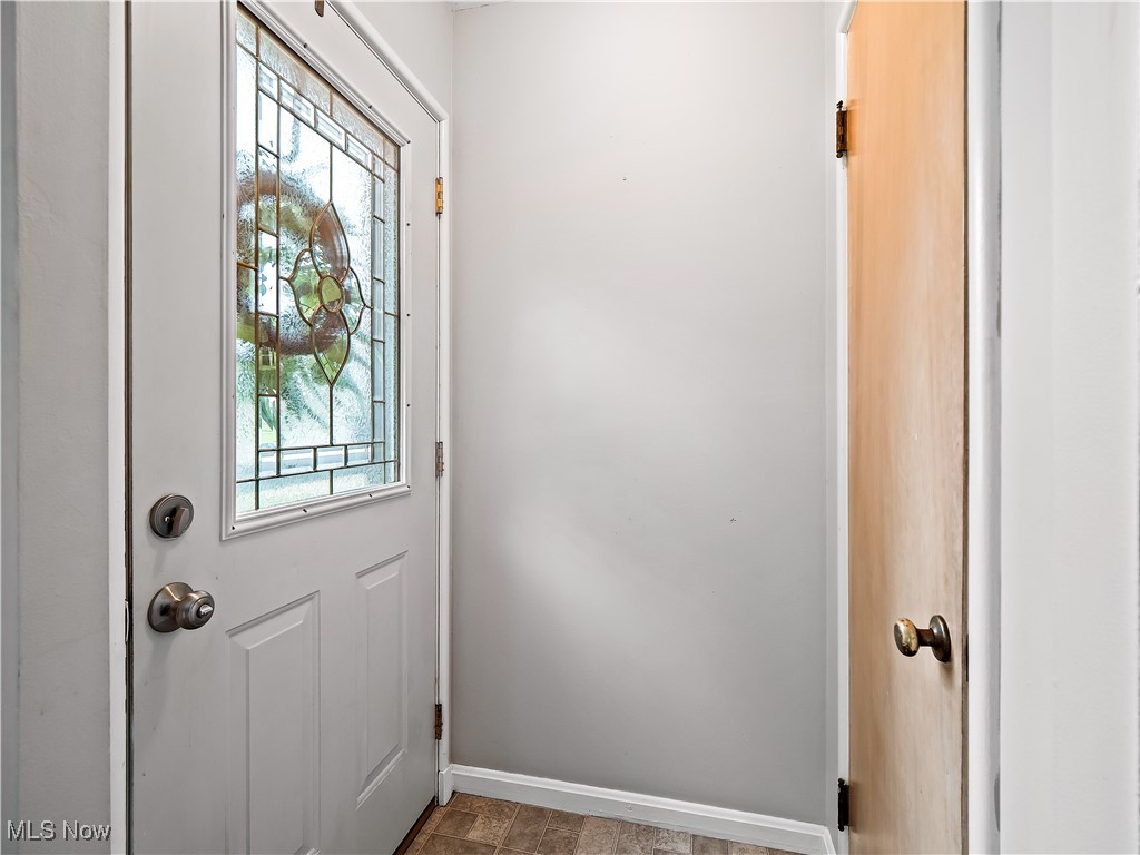 4482 Ranchview Avenue, North Olmsted, Ohio image 18