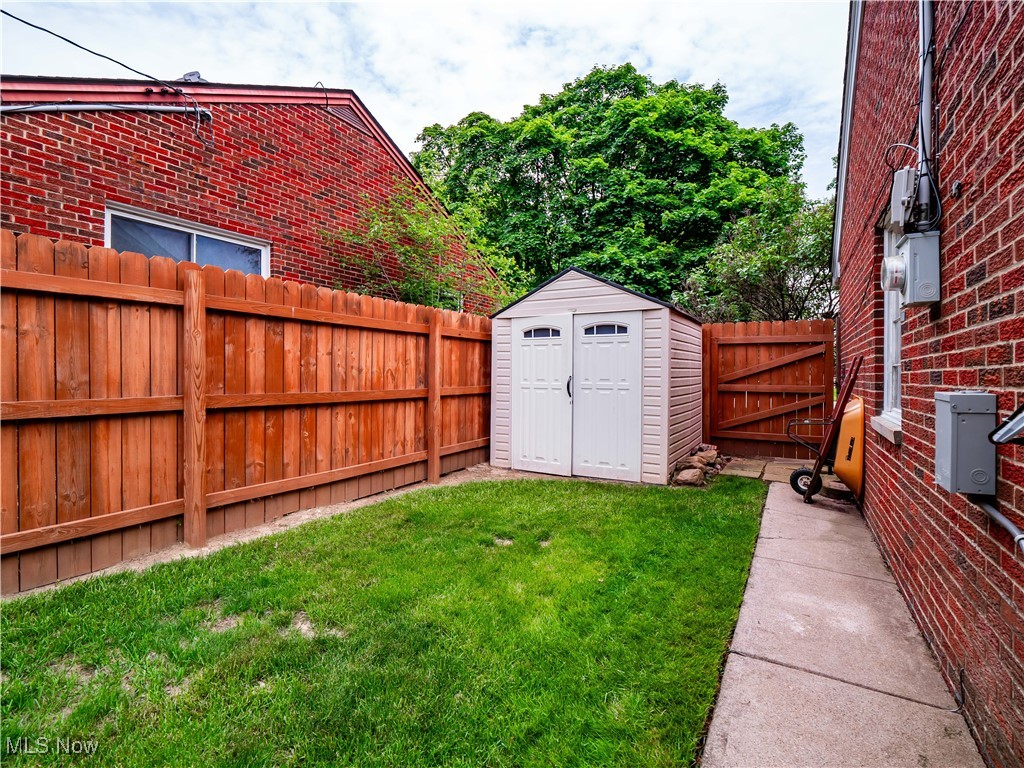 4482 Ranchview Avenue, North Olmsted, Ohio image 7