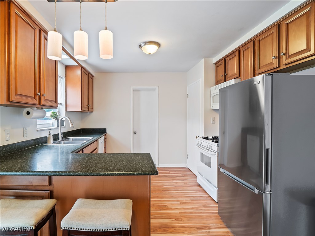 4482 Ranchview Avenue, North Olmsted, Ohio image 30