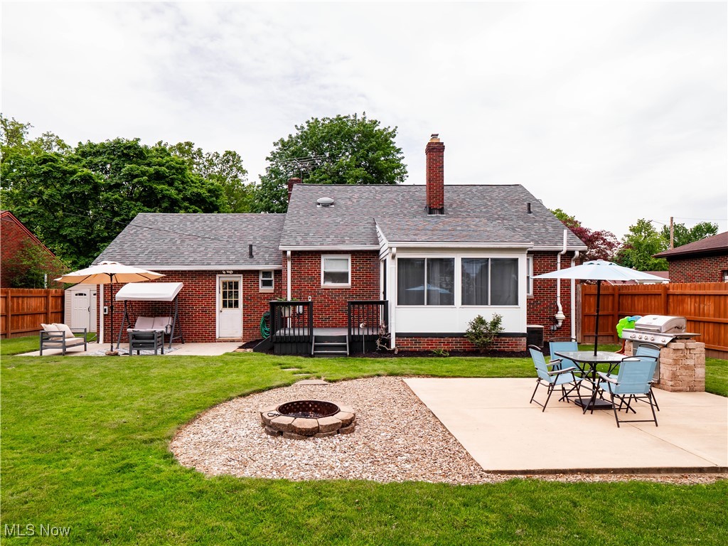 4482 Ranchview Avenue, North Olmsted, Ohio image 11