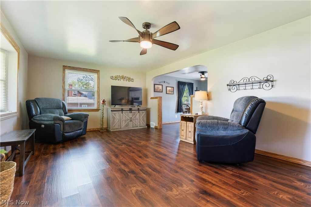 Photo of 4260 Broadway Avenue NE, Louisville, OH 44641 (MLS # 5211189)