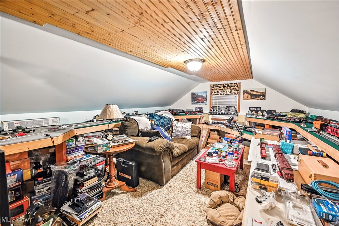 East Rochester, Ohio 44625, United States, 4 Bedrooms Bedrooms, ,2 BathroomsBathrooms,Residential,Active,169842