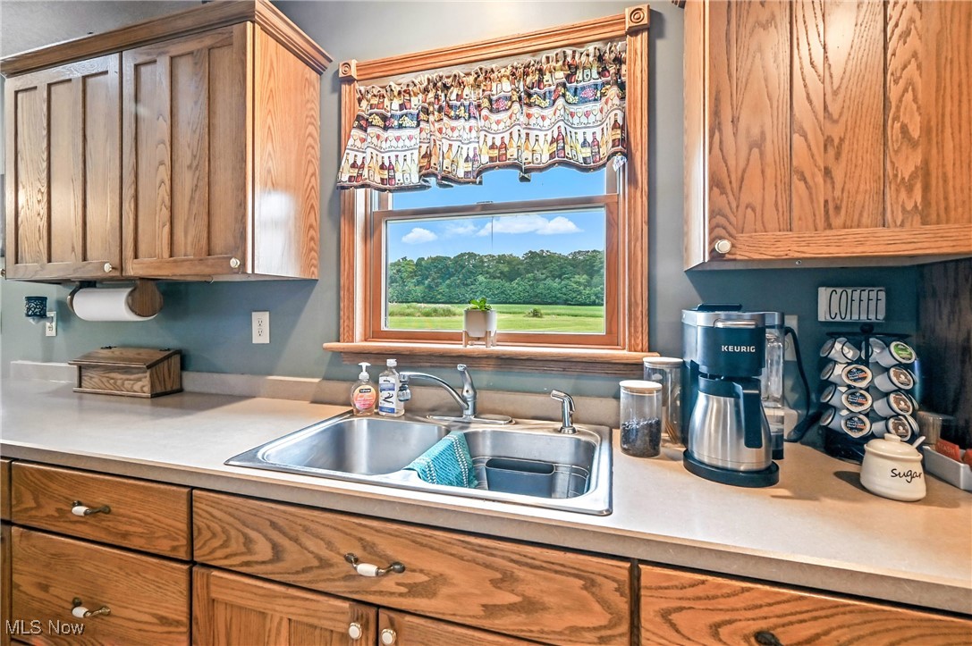 East Rochester, Ohio 44625, United States, 4 Bedrooms Bedrooms, ,2 BathroomsBathrooms,Residential,Active,169842