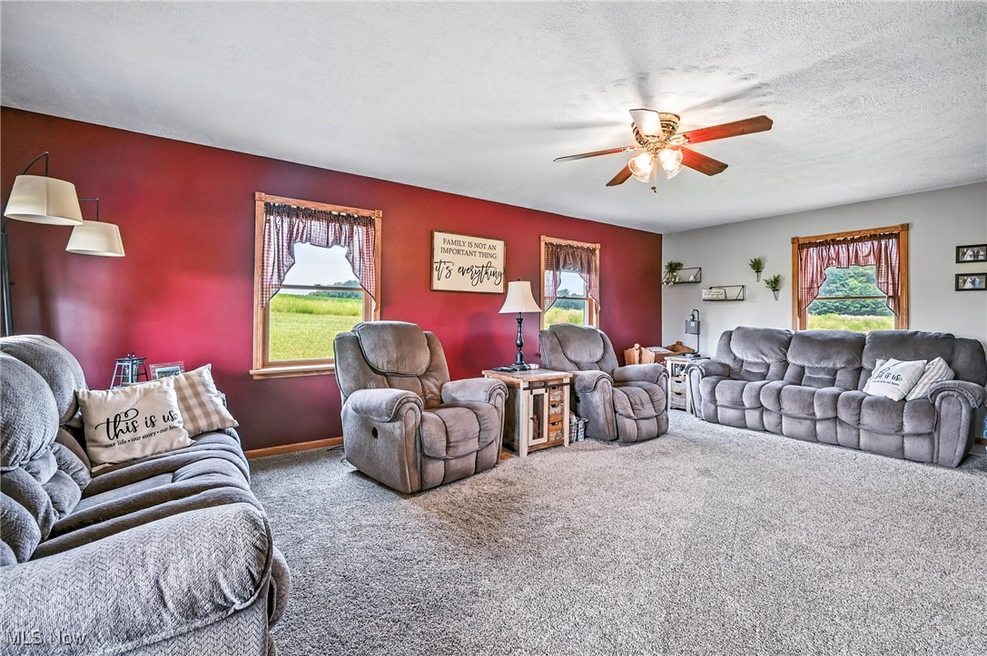 East Rochester, Ohio 44625, United States, 4 Bedrooms Bedrooms, ,2 BathroomsBathrooms,Residential,Active,169842