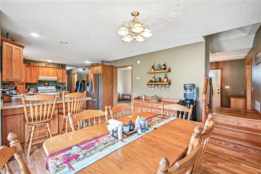 East Rochester, Ohio 44625, United States, 4 Bedrooms Bedrooms, ,2 BathroomsBathrooms,Residential,Active,169842