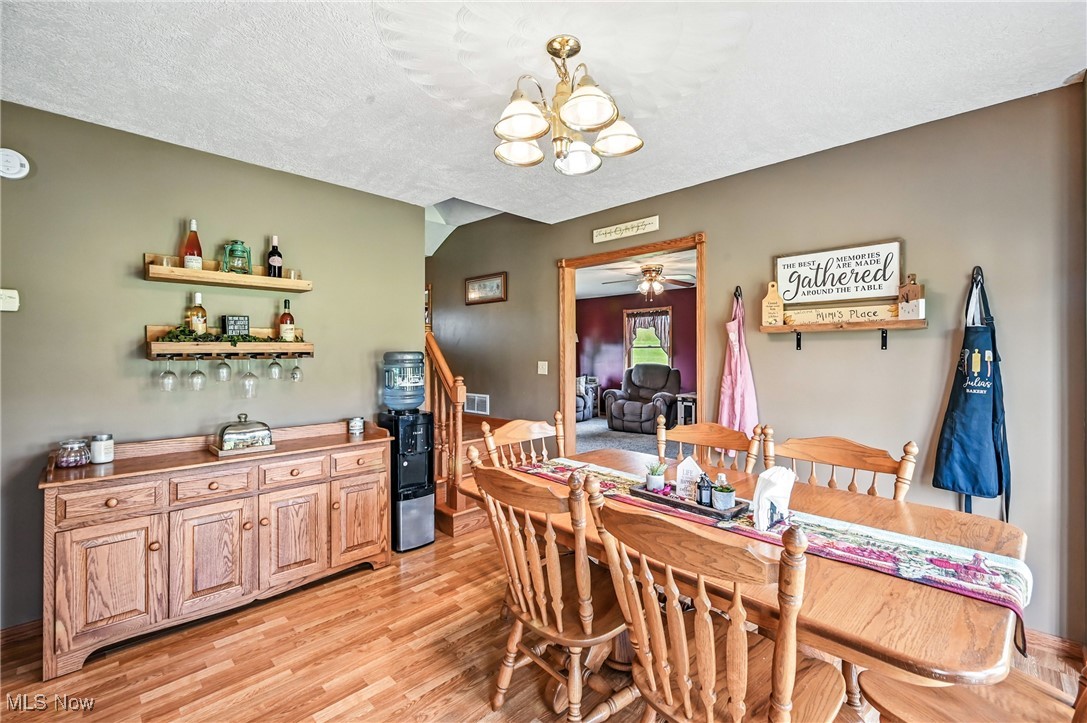 East Rochester, Ohio 44625, United States, 4 Bedrooms Bedrooms, ,2 BathroomsBathrooms,Residential,Active,169842