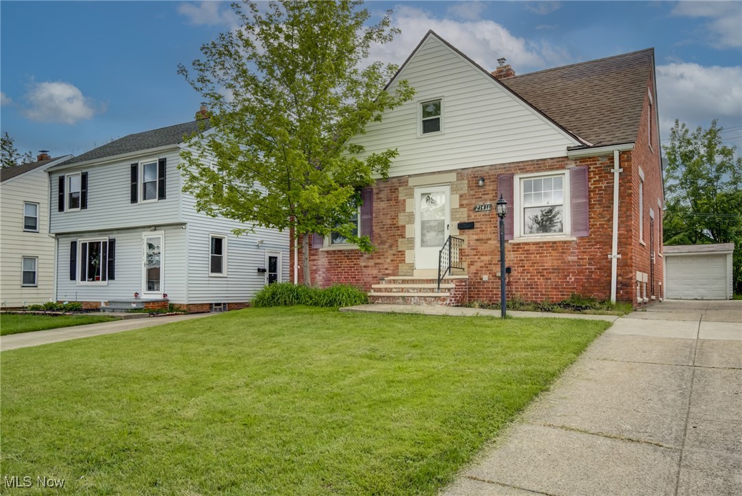 21411 Clare Avenue, Maple Heights, Ohio image 1