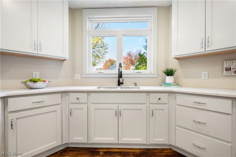 Tiny photo for 1320 Saint Charles AVE, Lakewood, OH 44107 (MLS # 5255998)