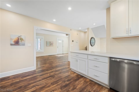 Tiny photo for 1320 Saint Charles AVE, Lakewood, OH 44107 (MLS # 5255998)