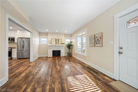 Tiny photo for 1320 Saint Charles AVE, Lakewood, OH 44107 (MLS # 5255998)