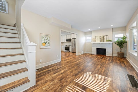 Tiny photo for 1320 Saint Charles AVE, Lakewood, OH 44107 (MLS # 5255998)