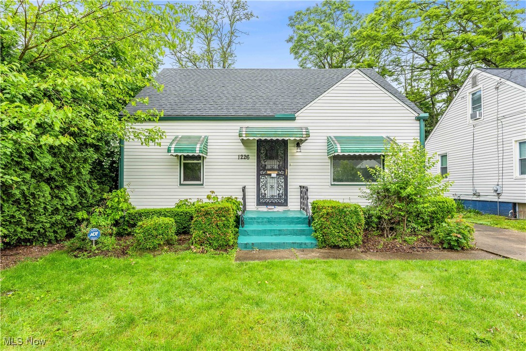 1226 Greenwood Ave, Akron - Spacious 3 bed 1.5 bath single family home! //
$ 1300 rent / $ 1300 deposit //
$55 application fee per adult //
1-2 pets OK in this unit. After application pre-approval, a PetScreening is required for any animals to proceed with one of our properties; a PetScreening affidavit is still required if you have no pets. (Some breed restrictions apply per HUD guidelines). //
NO SMOKING //
1 time $169 non-refundable set up fee paid at lease signing //
$30/month required resident benefit package; can include personal property/liability insurance for an additional $5/month for $35/month total. //
After application Pre-Approval 1 applicant per household application is required to fill out a PetScreening application, before being about to proceed with placing a Reservation Fee for one of our properties. You will receive a pre-approval for your application and in order to proceed, the PetScreening is required. Even if you have NO pets - this application must be filled out. One time, non-refundable pet fee of $250-600 per animal applies to all pets & must be paid before or when you pay your first month rent. (No fee for qualified assistance animals). //
Our application is processed through secure site: Findigs, and they require ID and income verification. Without this, your application will not be processed. They offer 24/7 chat support on their application directly if you have any questions. //
BEDROOMS: 3 //
BATHROOMS: 1.5 //
APPLIANCES PROVIDED: N/A //
UTILITIES / RESIDENT RESPONSIBILITY: Residents are responsible for all utilities including: water/sewer/trash, gas & electric and are responsible to maintain lawn care maintenance & snow removal. //
Serious inquiries only.
