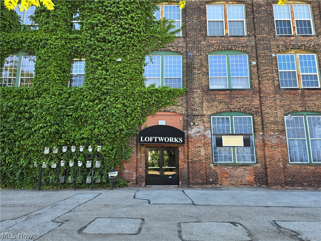 Loftworks Condo Ph 1 - Residential