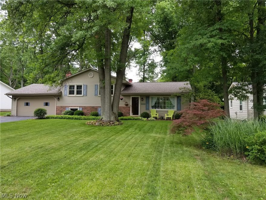 Move right in to this awesome split level in the Boardman Twp (Canfield School District) The home features any updates with stainless appliances, three to four bedrooms depending on how its set up (current owners are have their master in the basement, can be used as family room if desired) The back yard ends at the Mill Creek Park border which is very scenic and private, also no one can build behind the house. It includes a large deck, two car attached garage and attached shed for extra storage. Call for a private showing. This one won't last long