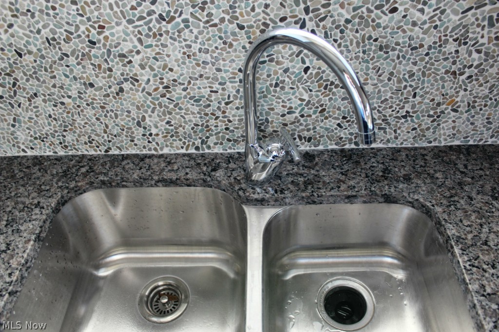 Sheldon Mdws 01 - Residential