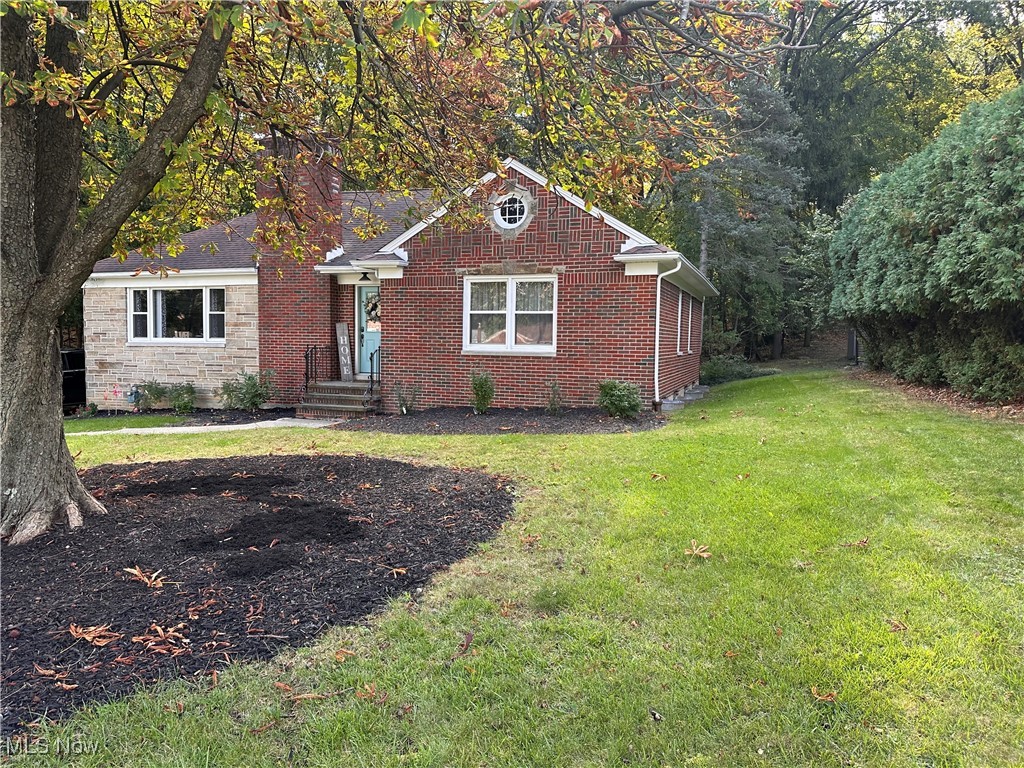 4001 W Ridgewood Drive