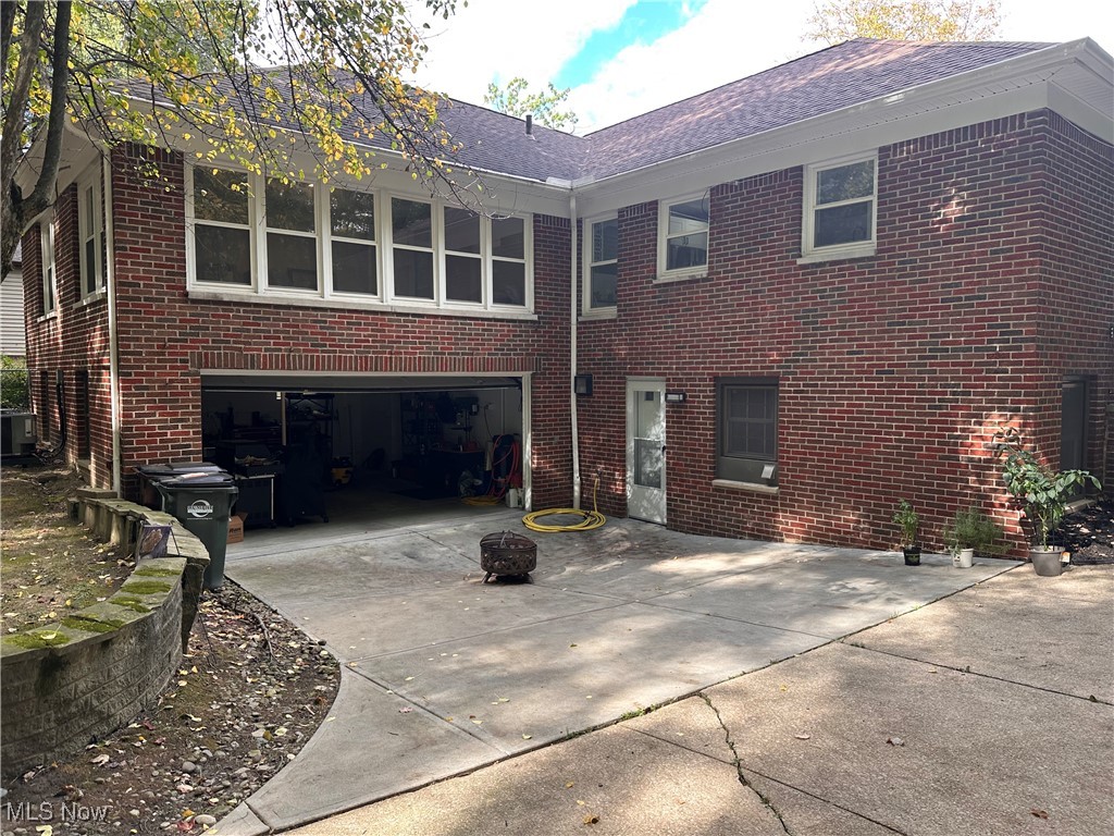 4001 W Ridgewood Drive