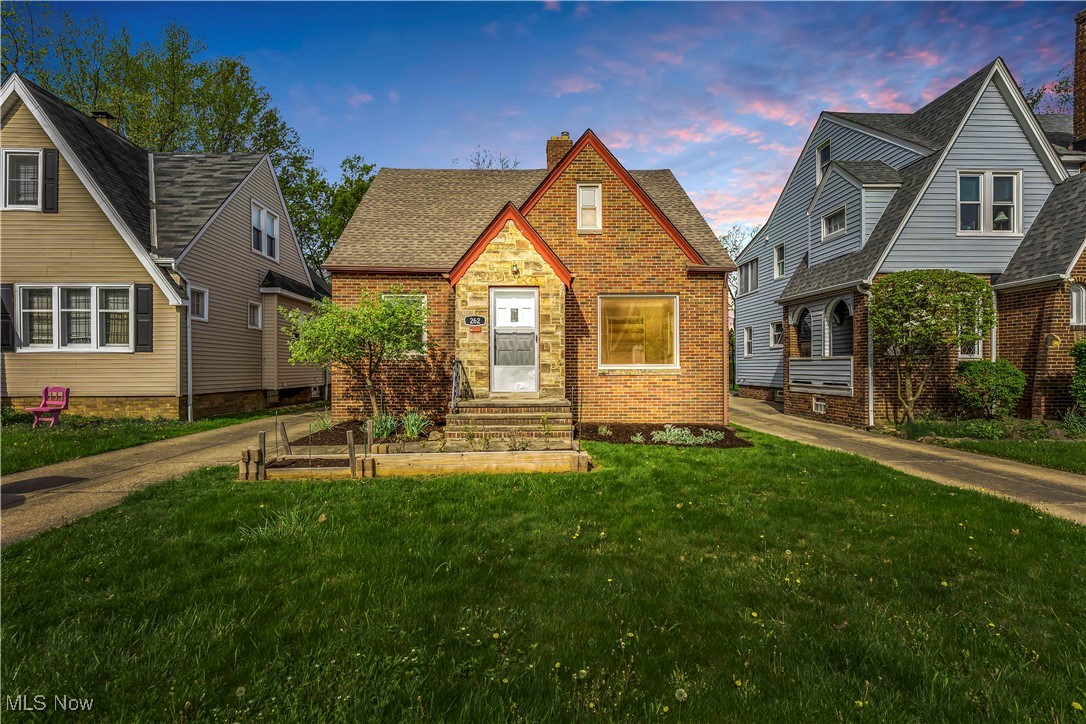 262 E 208th Street, Euclid, Ohio image 4