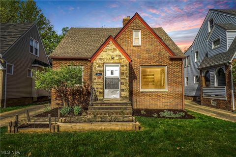 262 E 208th Street, Euclid, OH 44123 - MLS#: 5121553