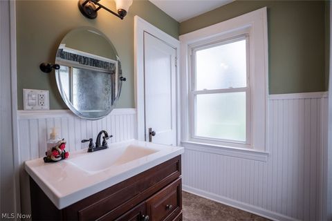 Tiny photo for 3390 Charles Street, Cuyahoga Falls, OH 44221 (MLS # 5203356)