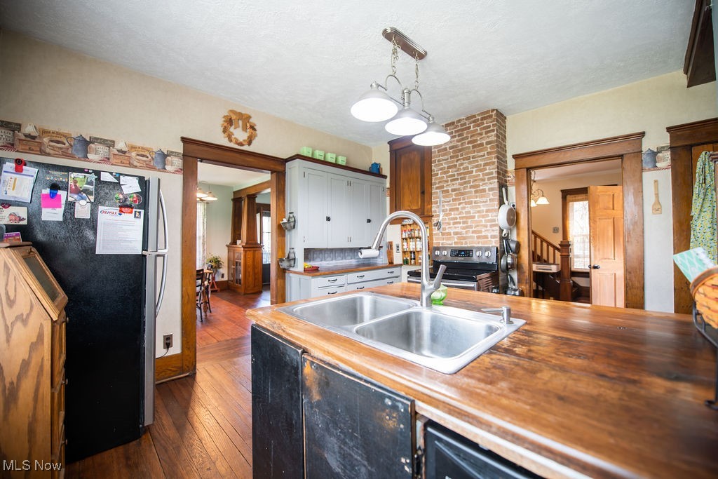 144 S Walnut Street, Gnadenhutten, Ohio image 17
