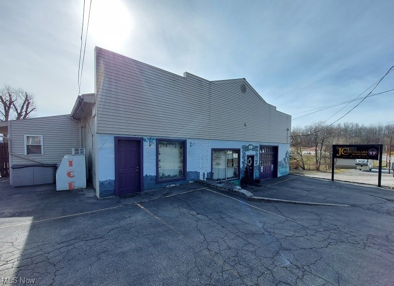 8306 State Route 43