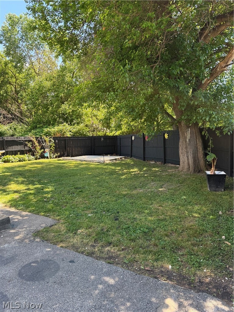Photo of 7712 Spafford Road, Cleveland, OH 44105 (MLS # 5218669)