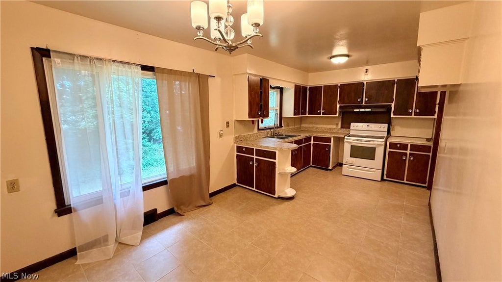 Photo of 1101 Fess Avenue, Akron, OH 44307 (MLS # 5214303)