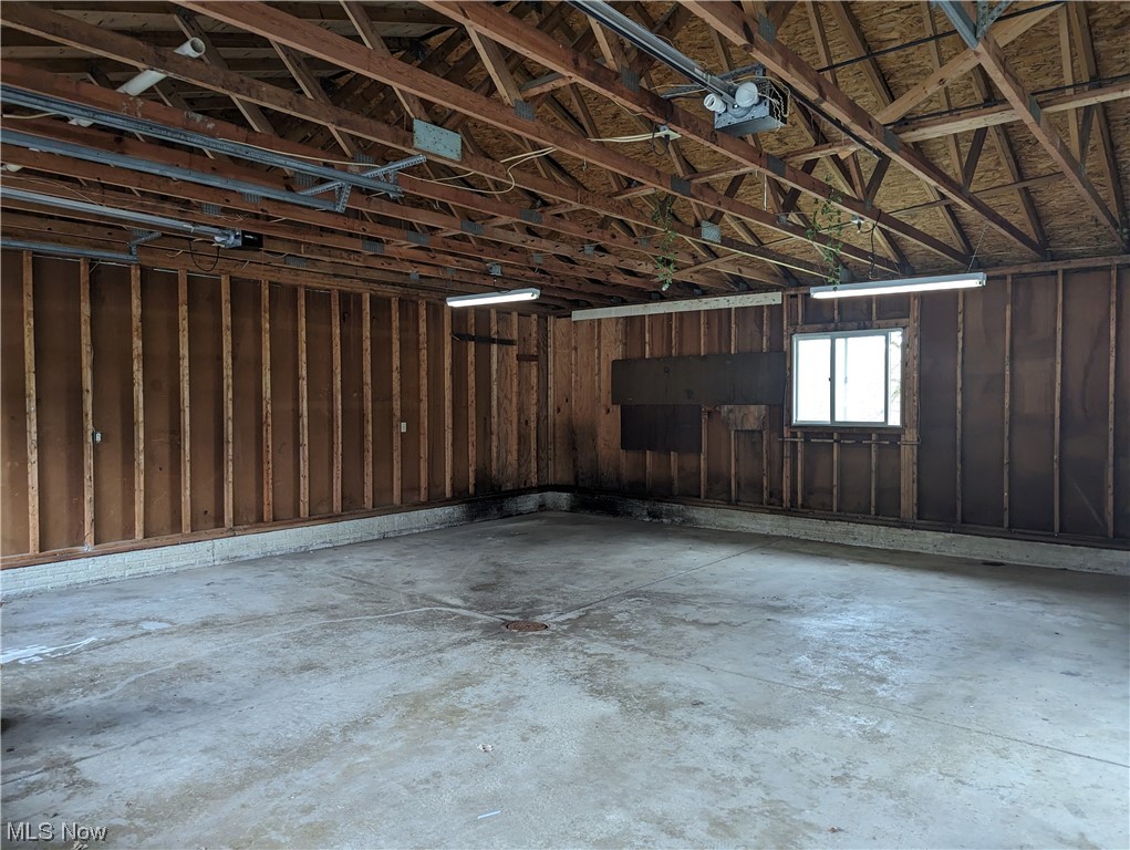 Village/Middlefield - Residential Lease