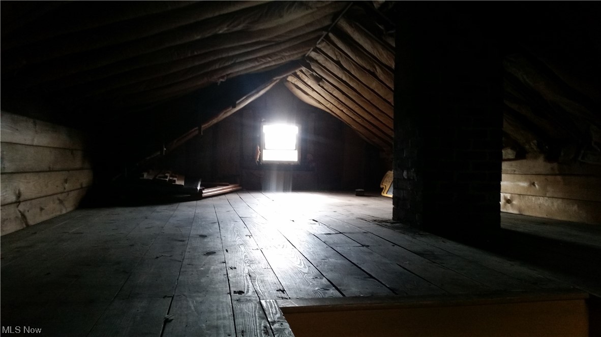 Village/Middlefield - Residential Lease