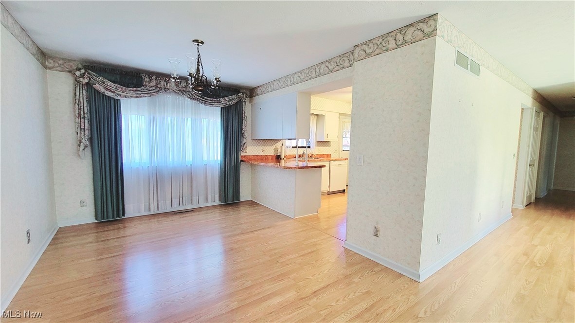 813 Brentwood Drive, Belpre, Ohio image 4