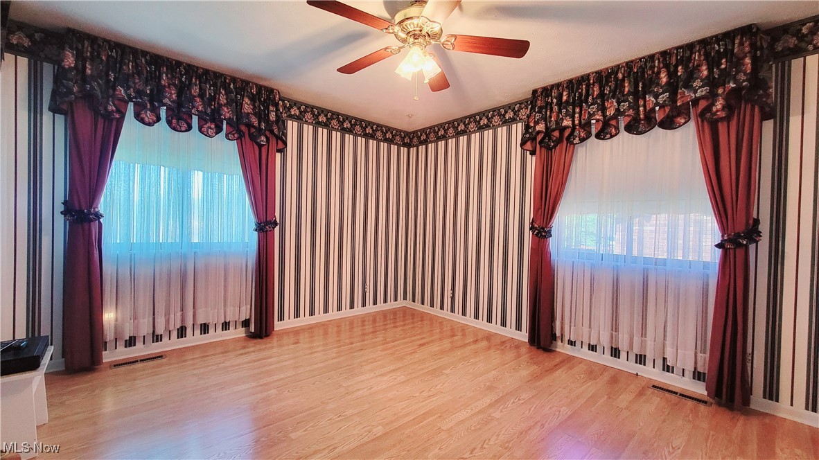 813 Brentwood Drive, Belpre, Ohio image 15