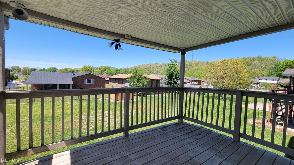 813 Brentwood Drive, Belpre, Ohio image 8