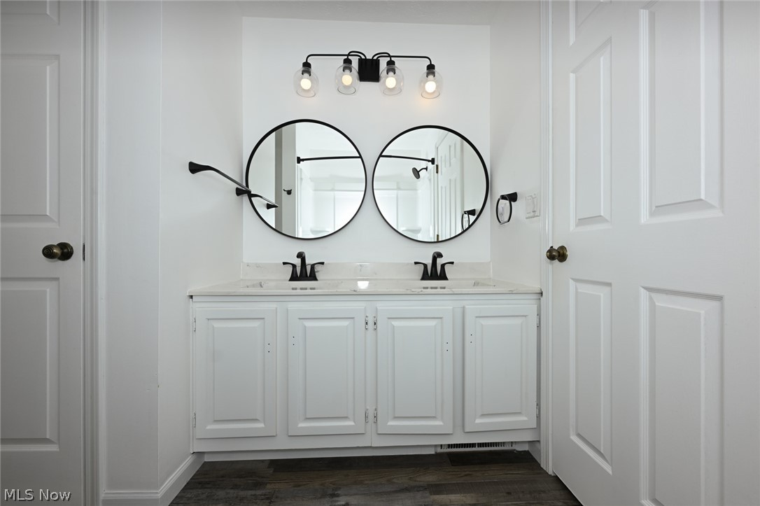 Williamsburg Village Estates - Residential