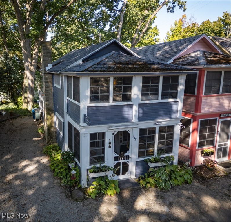 312 Sycamore Avenue