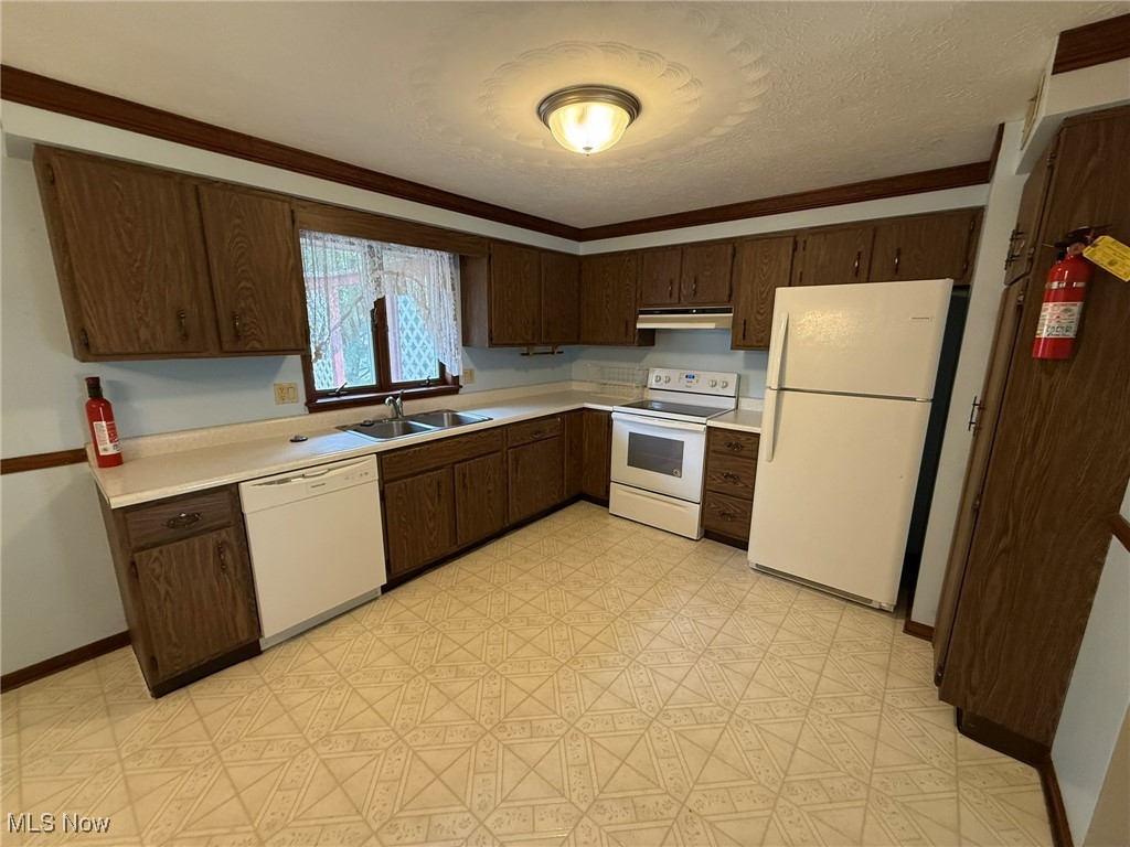 475 Lockport Avenue, New Philadelphia, Ohio image 6