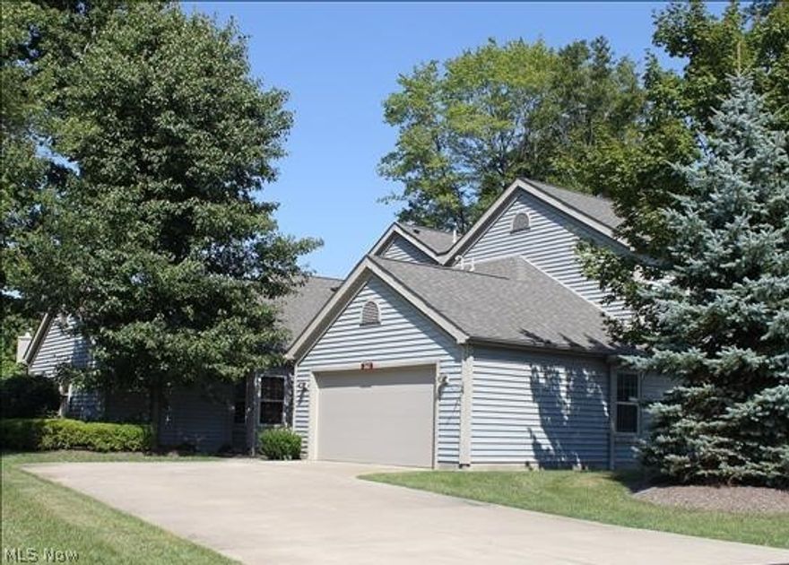 Charming ranch unit with many upgrades, laminant flooring and gas fireplace adds to the warmth & charm . Vaulted ceilings. Water heater is 6 years old, stove 2 years. 2 car attached garage. Laundry right off the kitchen. Owner moving out of town. All blinds stay, drapes do NOT stay.