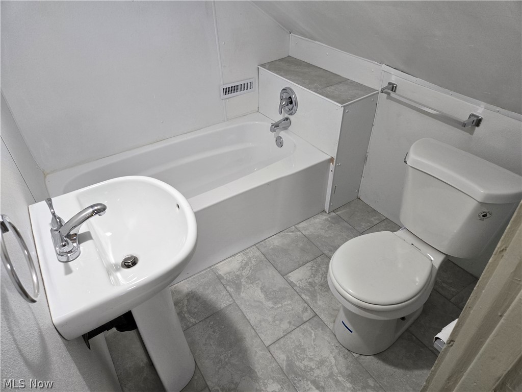 Blue Pond - Residential Income