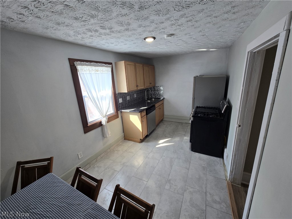 Blue Pond - Residential Income